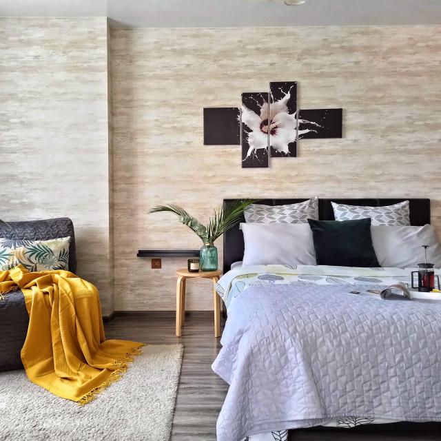 Wake up and Sing Apartments