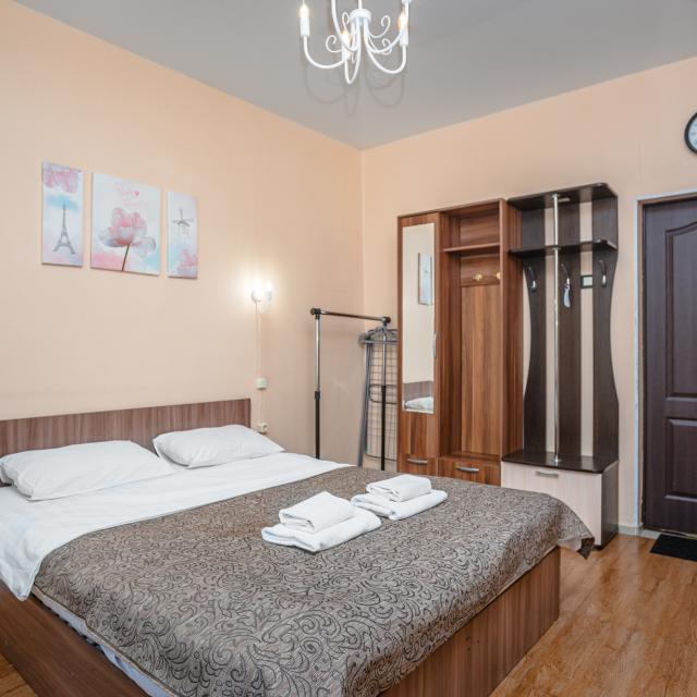 Sunrise flat on Fontannaya Street