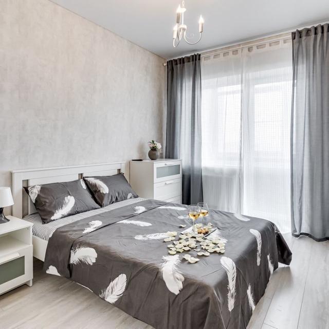 Apartment on Vera Panova street 30k2