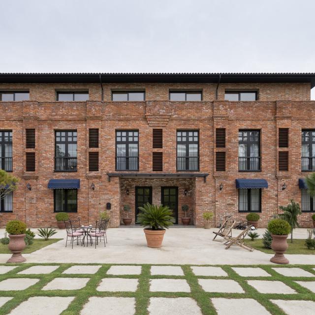 Loft Afon (Loft Afon)