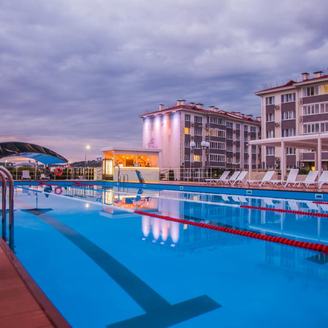 Barkhatnye Sezony  Family Quarter