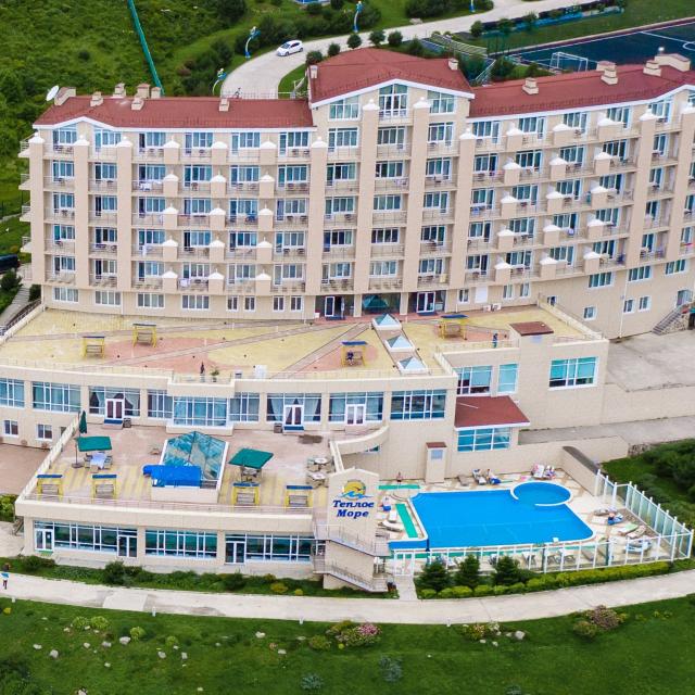 Теплое море