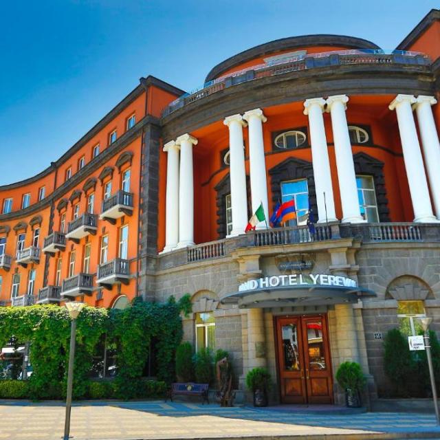 Grand Hotel Yerevan (Гранд Ереван)