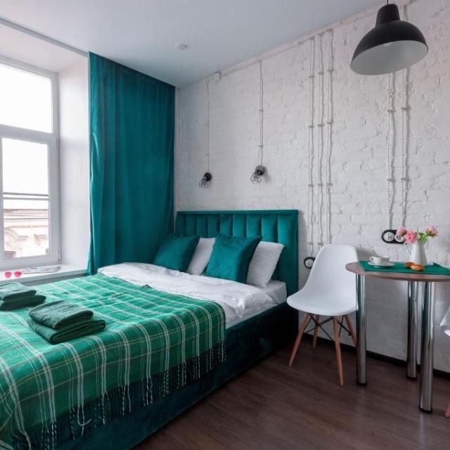 Port Comfort by the Gostiny Dvor