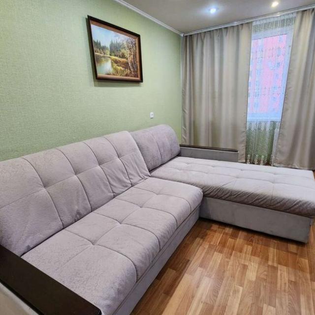Apartments in the Mirny 3/2 neighborhood