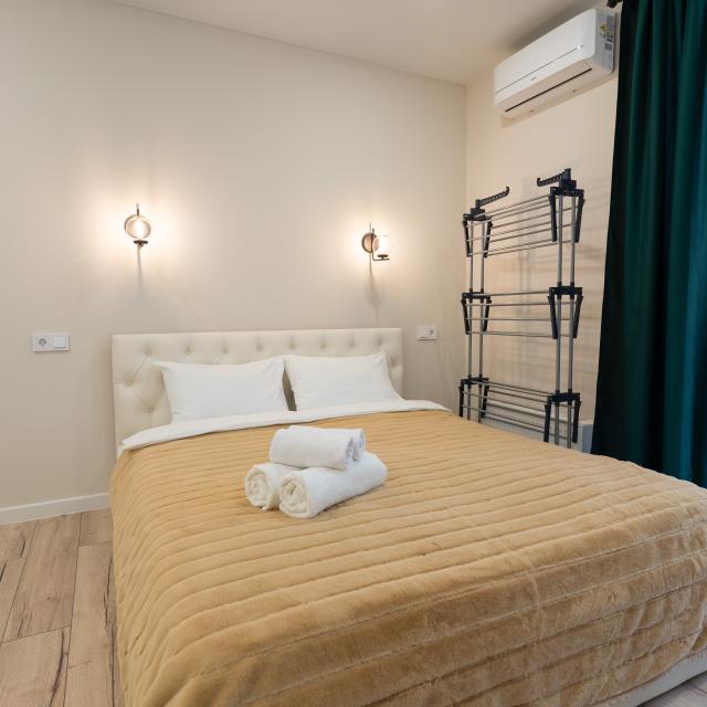LetoApart (LetoApart) on Iskra street 66/9 building 1