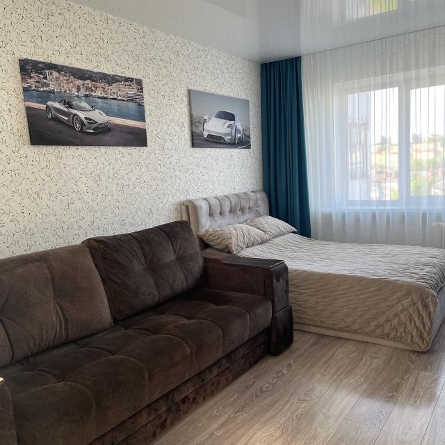 Apartments on the Neftyanikov embankment 6