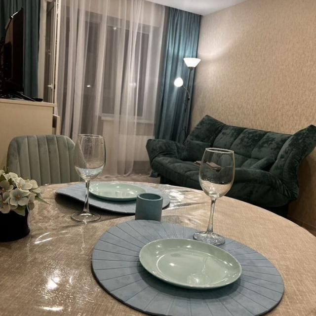 Apartments in the residential area of Yasny, 33