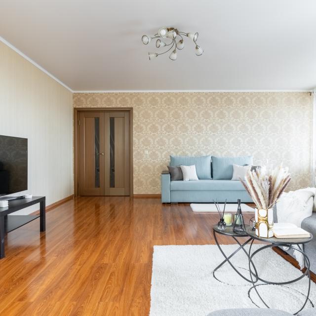 Apartment on Yamasheva 51 for 10 guests 