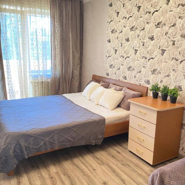 Apartments on Lenin Avenue 136