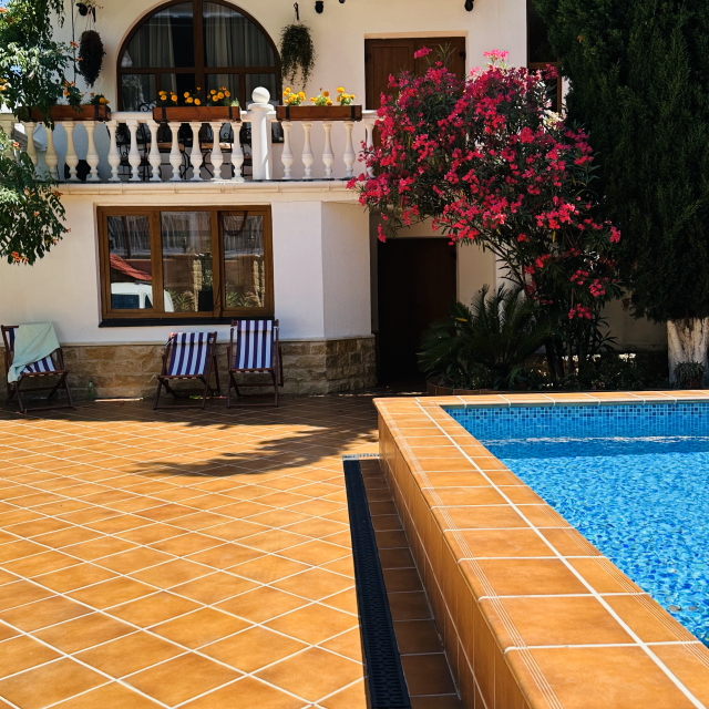 Guest house on Rachmaninoff