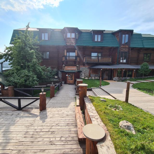 Aru-Kel Manor