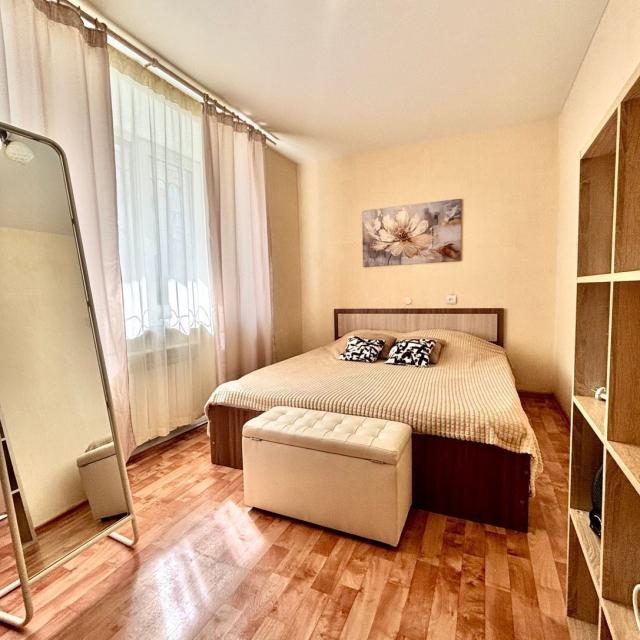 Apartments on Bazhova street 55