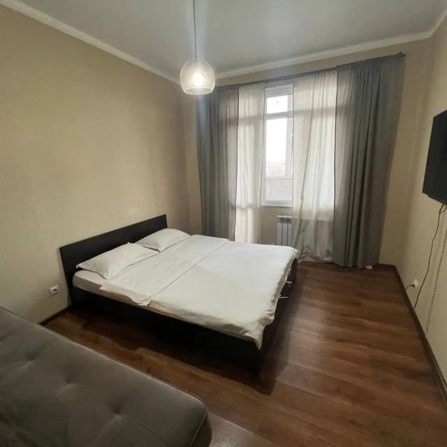 Apartamenty na ulitse Tolstogo 