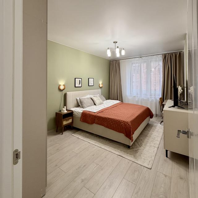 Eliza Home on Chernihiv