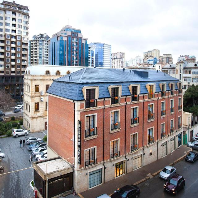 Auroom Baku (Аурум Баку)