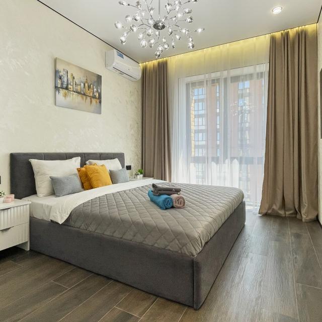 Designer apartment in the Metropolis residential complex
