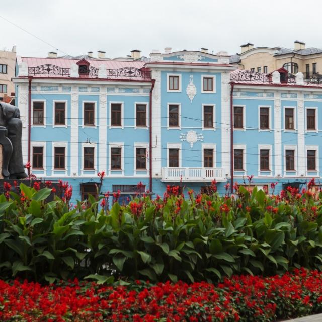 Apartments on 38B Pushkin Street