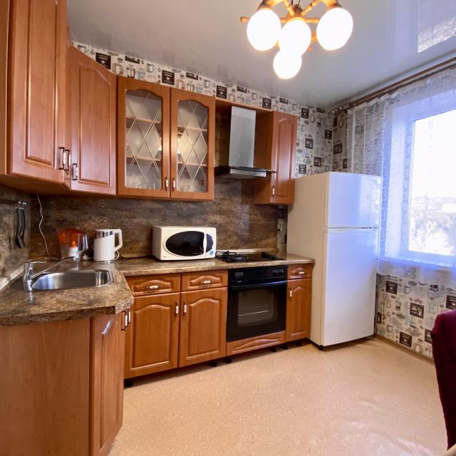 2-room apartment Shilova 89