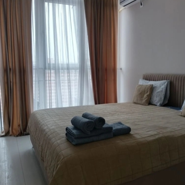 Apartments on Zapadny Bypass street, 57 building 3