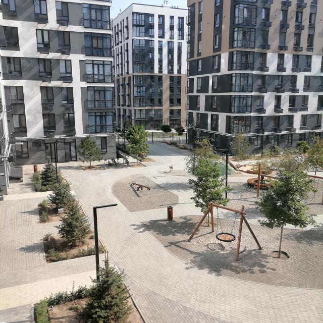 Apartments on Traktorostroiteley street 27