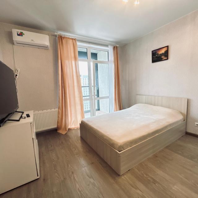 1 bedroom apartment with a convenient transport interchange in the city center.