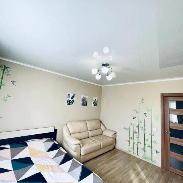 Ap'hotel butterfly on 50 let Oktyabrya 57A street