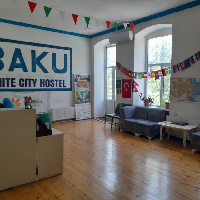 White City Hostel (Вайт Сити)