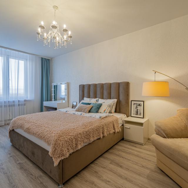 Sleep and Shower on Chkalov Street 