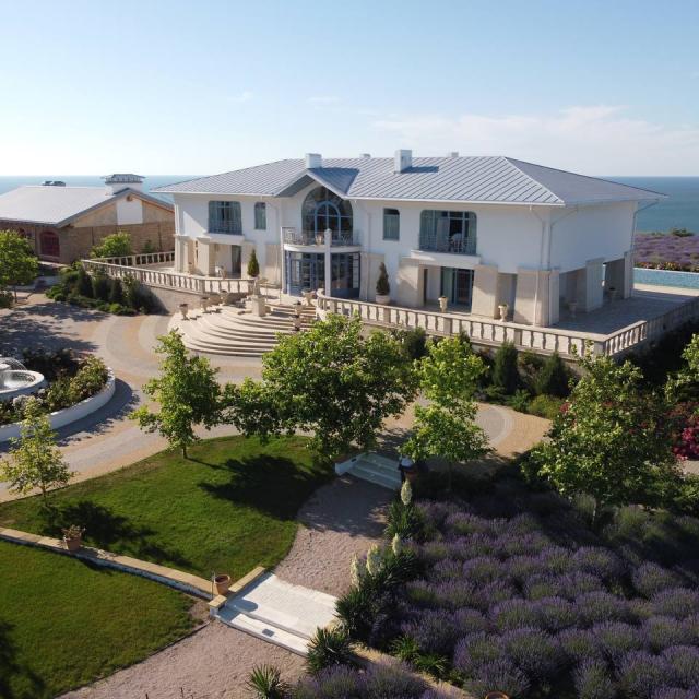Villa Romanov Wine Club & SPA