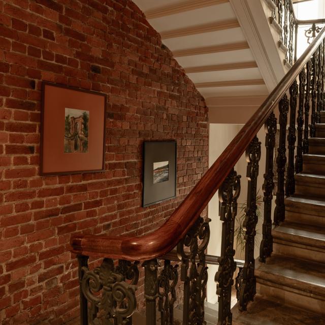 Mary Hotel