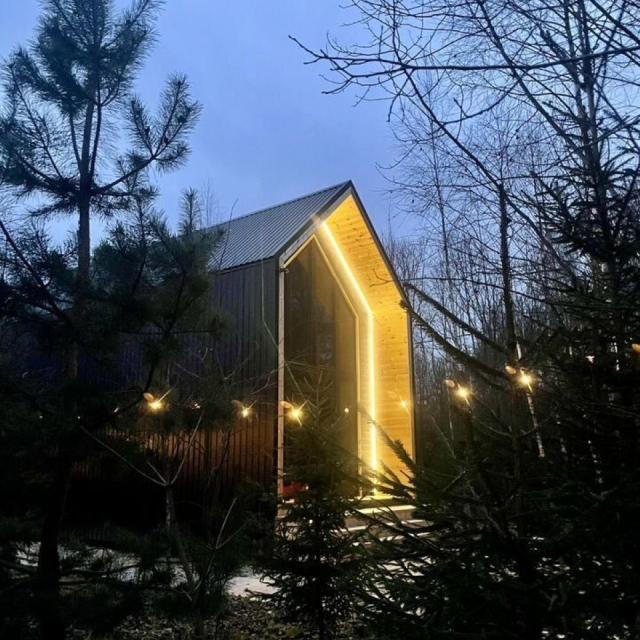 Barnhouse s vyhodom v les