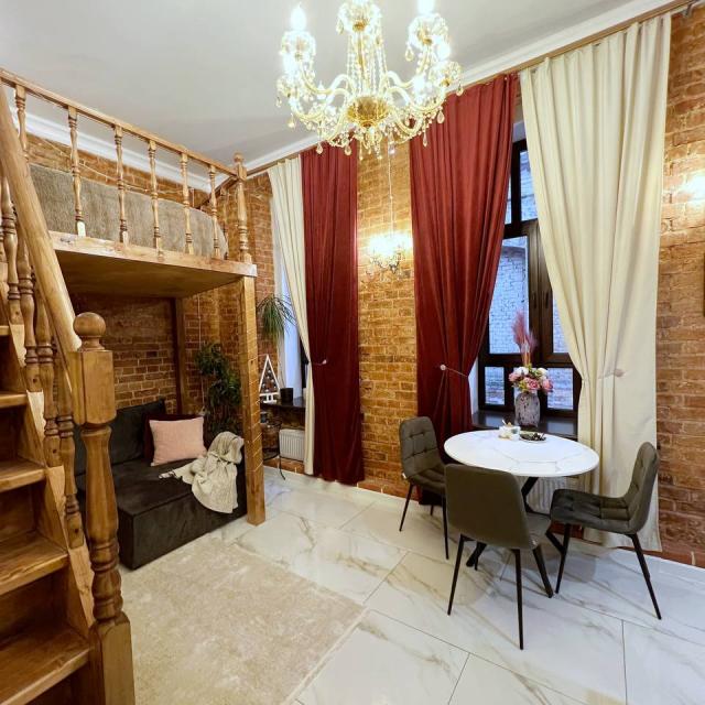 Lucky Room (Lucky Room) on Starokirochny Lane
