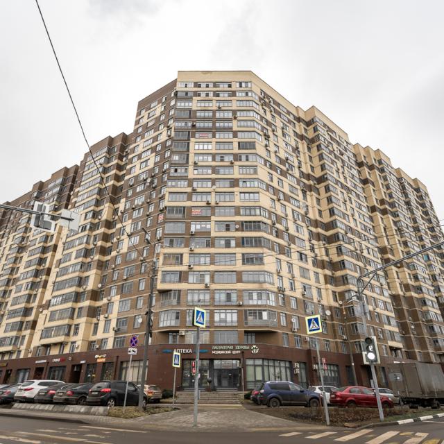 BestFlat24 on Kolpakov Street 10