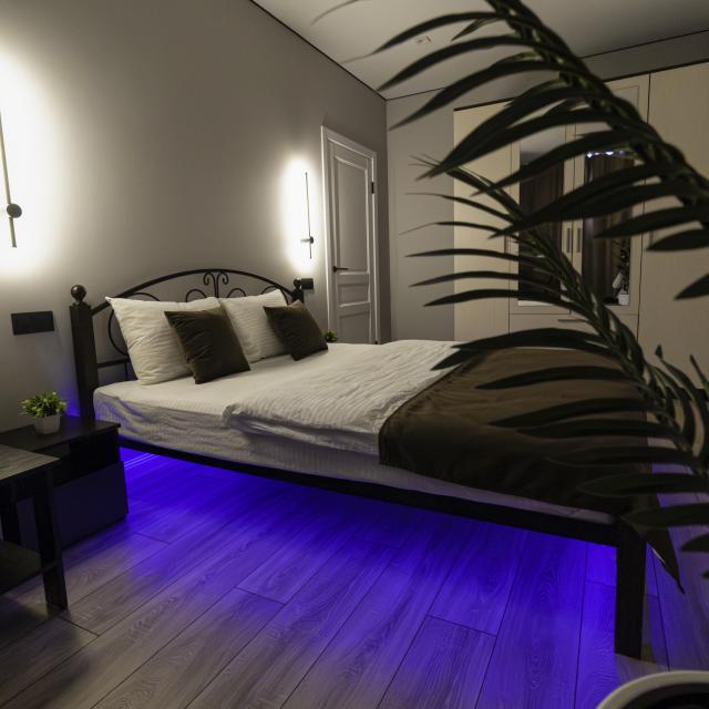 Comfort apartment on Karpatskaya street 5