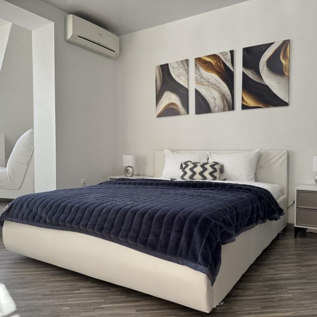 Apartments on Friedrich Engels street 25B
