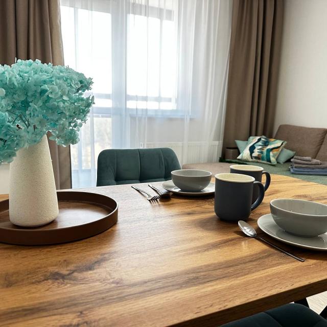 Apartments on Cosmonauts Avenue 108/4