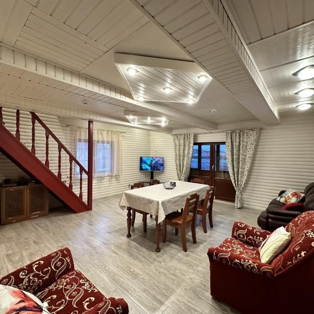 Polar Inn House (Полар Инн Хаусе)