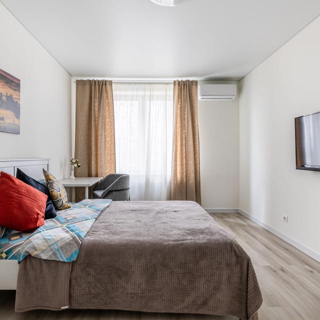Apartment on Petra Polushkina street 4
