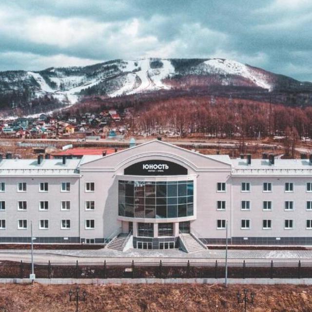 Yunost