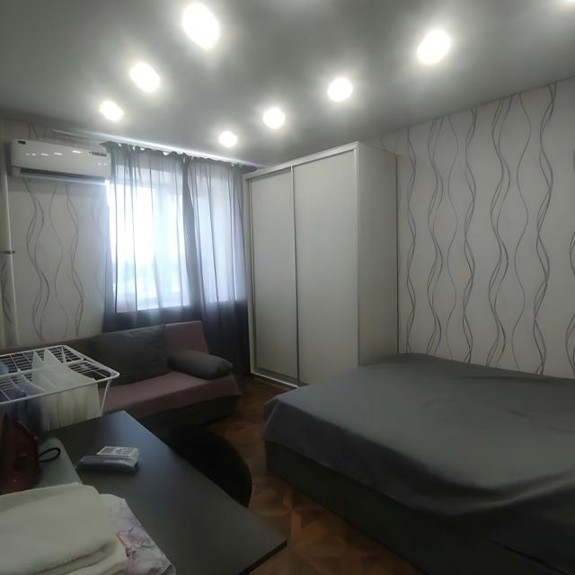 Apartments on Nikolaevsky Avenue 68