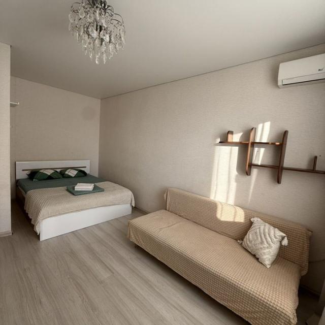 Apartment on Dagestanskaya 10/2