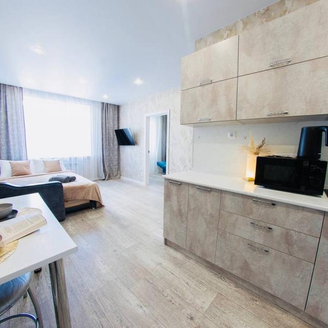 Apartments on Enthusiastov 42/44