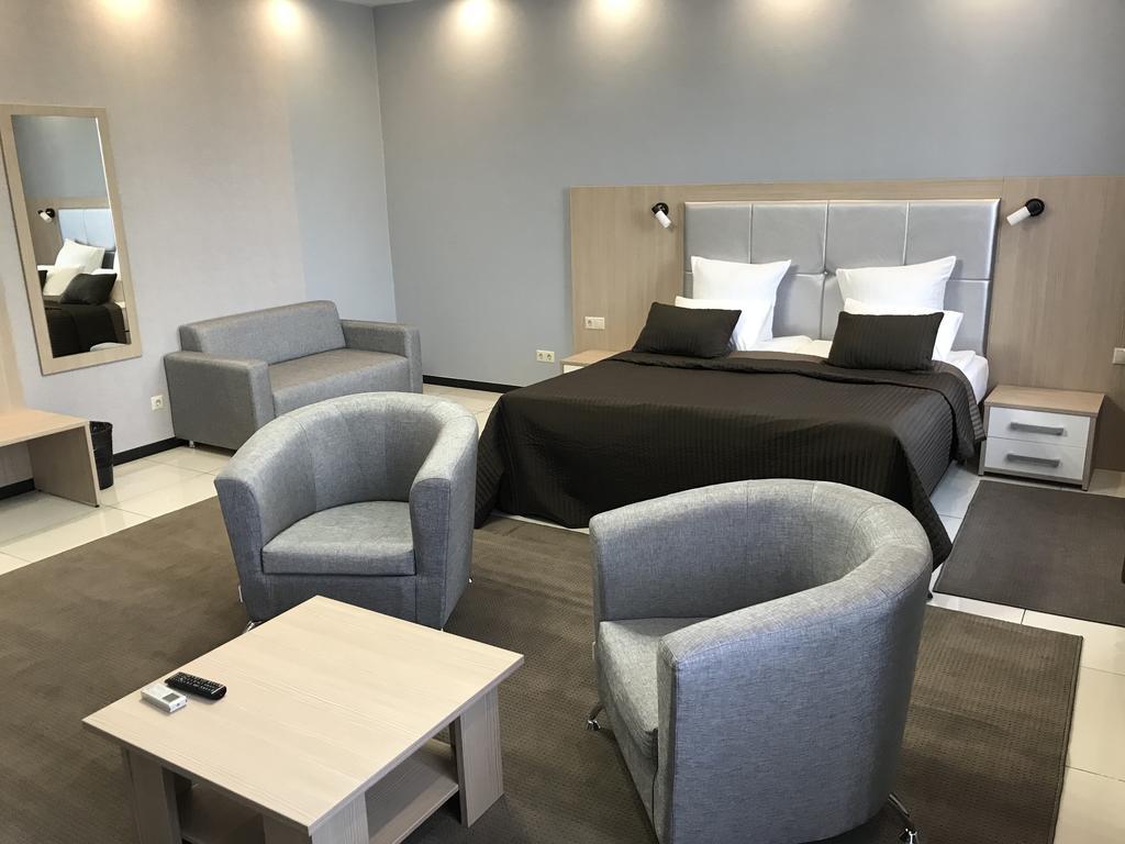 Семь Королей (Prestige Hotel Престиж) - 13
