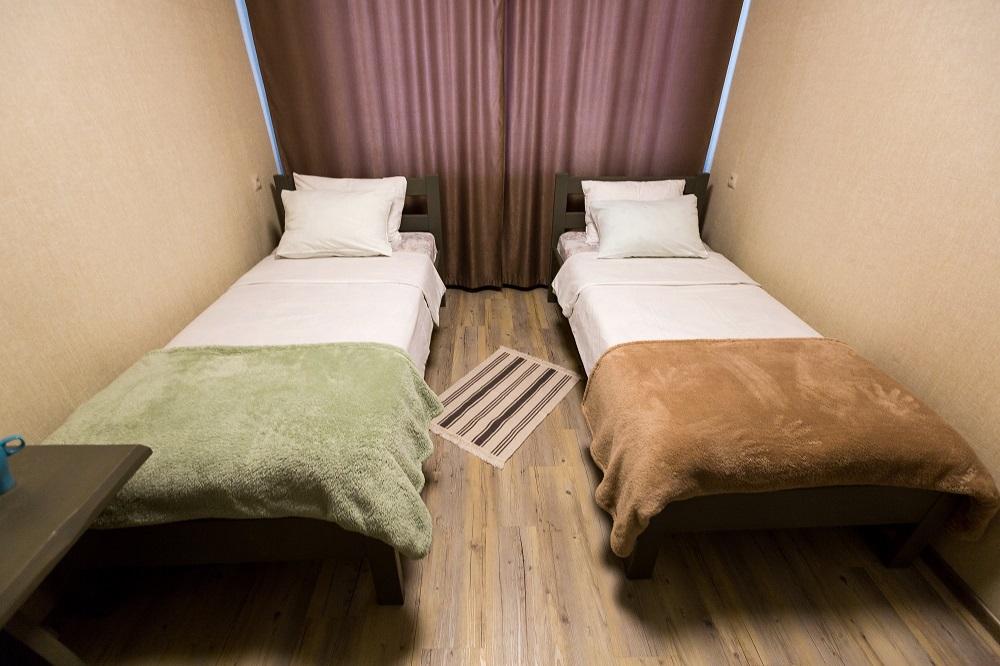 Номер эконом с 2 односпальными кроватями 3
