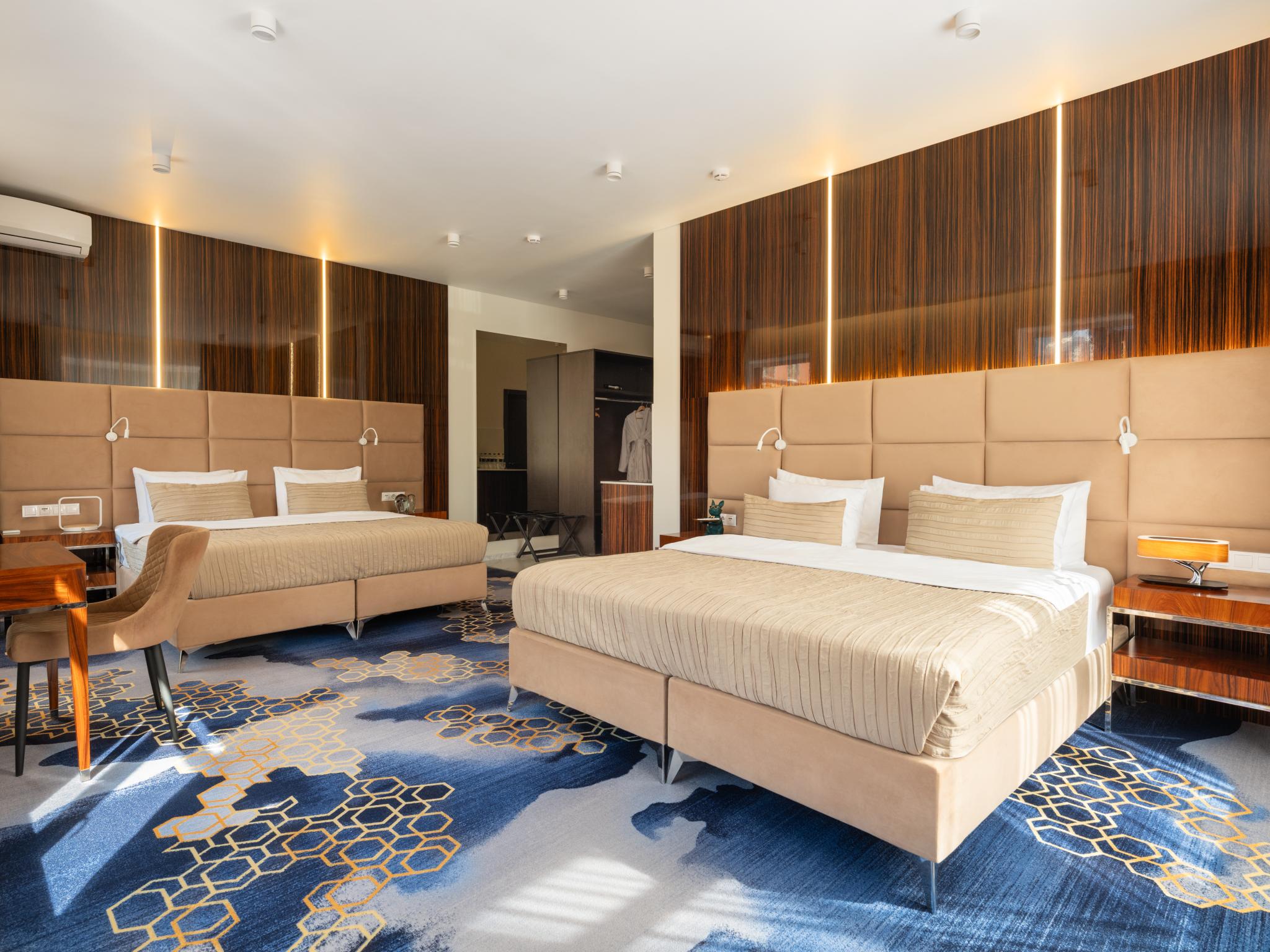 1-комнатные апартаменты, 35 м² 2
