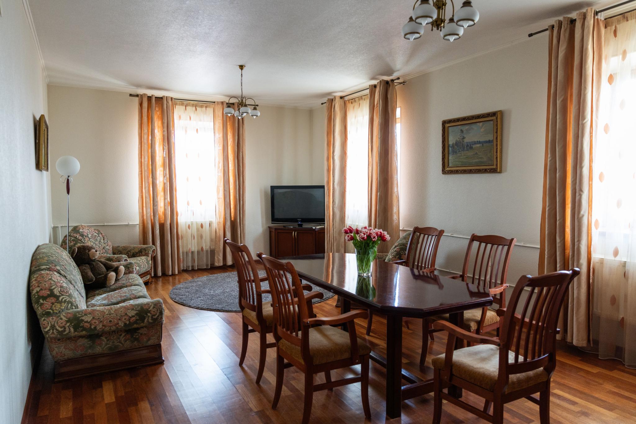 3-комнатные апартаменты, 82 м²