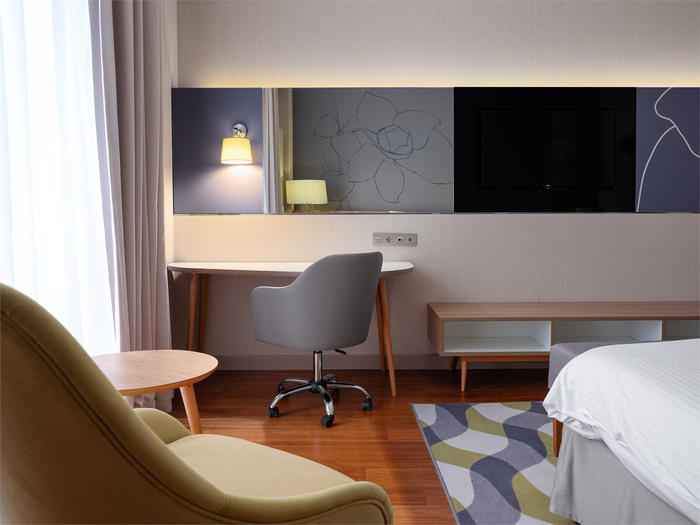 Реновированный Люкс с 1 спальней и доступом в lounge-зону 4