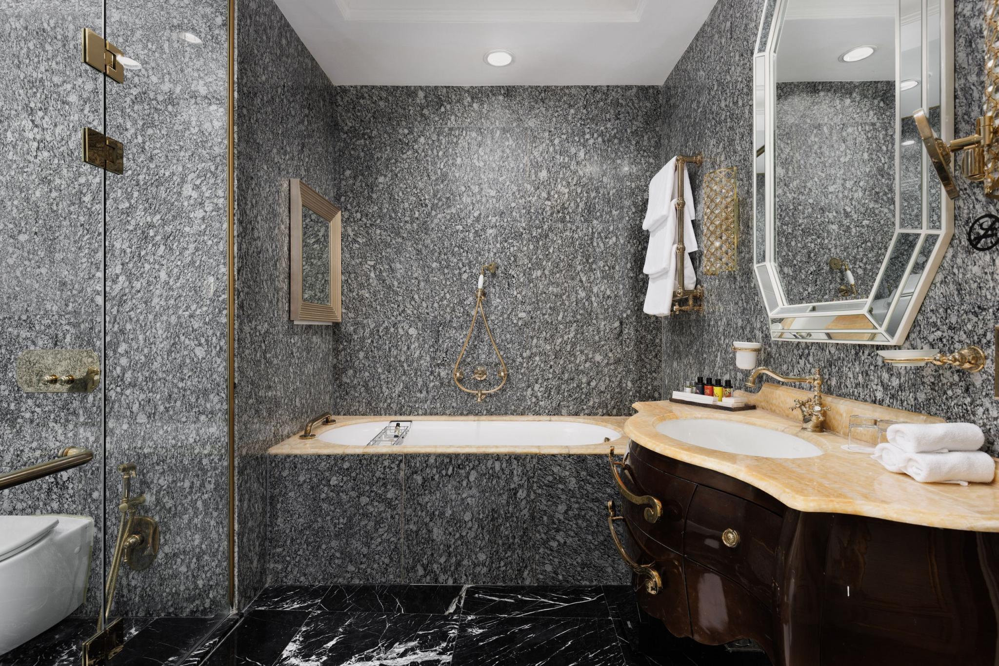 Номер люкс St. Regis 4