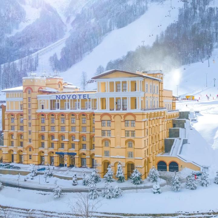 Novotel Resort and spa Krasnaya Polyana (Новотель Резорт и спа Красная Поляна)